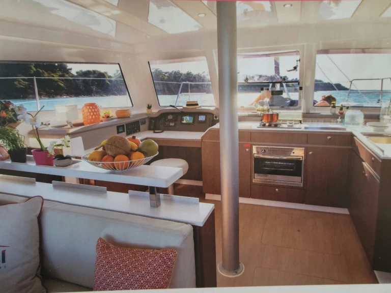 Uthyrning Katamaran  Bali med en båtlicens 