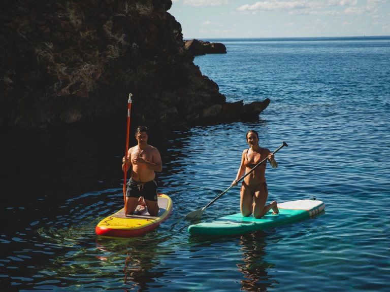 Hyra Katamaran  med eller utan skeppare Lagoon Es Jondal 