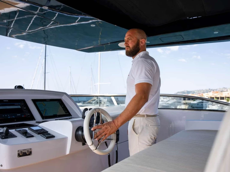 Lyx yacht för uthyrning San Remo till det bästa priset 