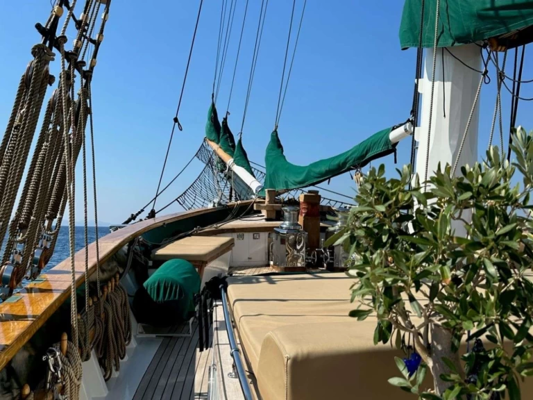 Båtuthyrning Custom Gulet-Motor Sailor ARKTOS i Nea Peramos på Samboat 