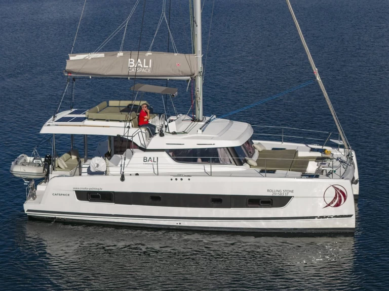 Bali Bali Catspace Voile charter bareboat eller skeppad i Šibenik 