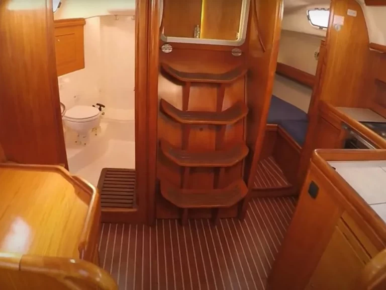 Uthyrning Segelbåt  Bavaria med en båtlicens 