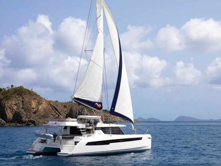Leopard Leopard 50 charter bareboat eller skeppad i Rodney Bay