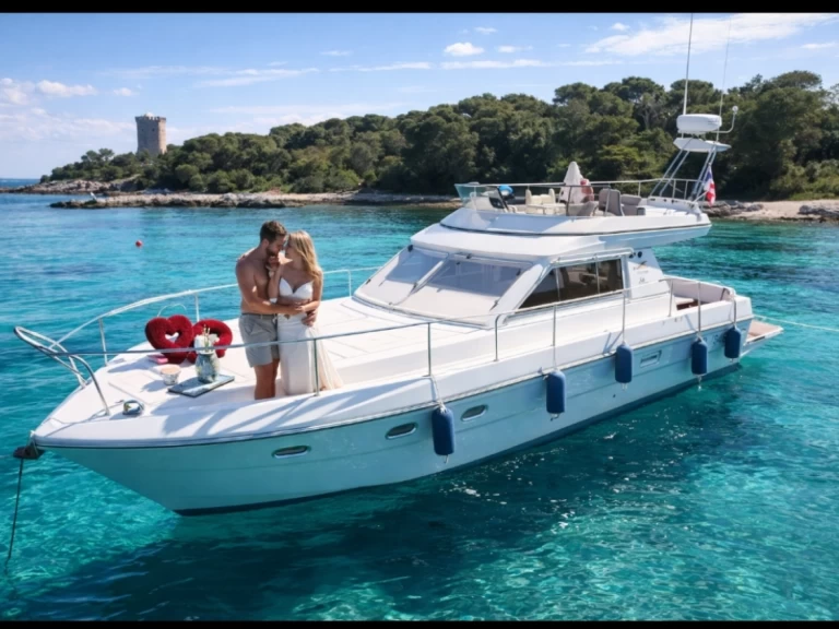 Yacht charter Cannes billig Ferretti 36