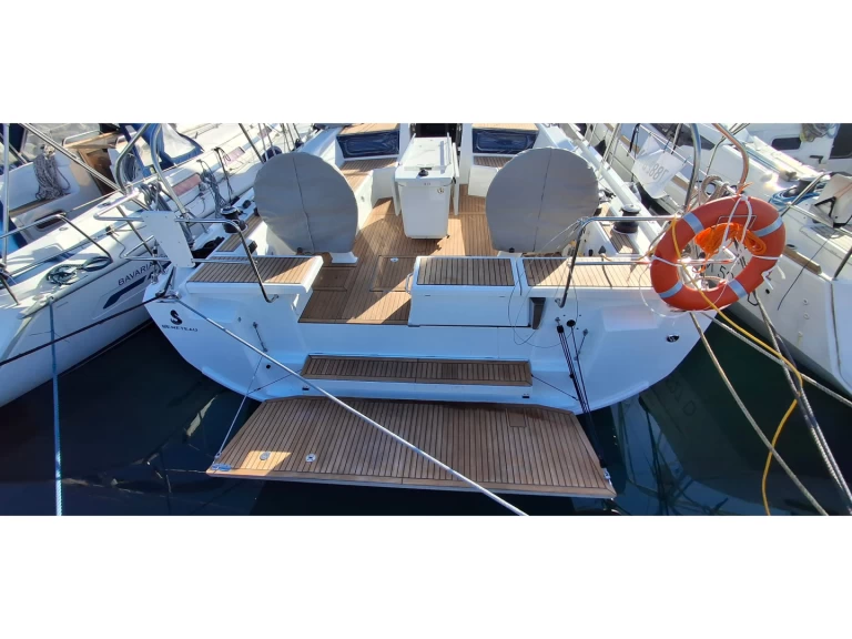 Bénéteau Oceanis 46.1 "All of you" charter bareboat eller skeppad i Tropea