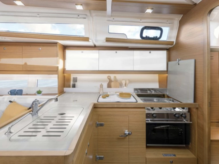 Yacht charter Port-Camargue billig Dufour 390 Grand Large