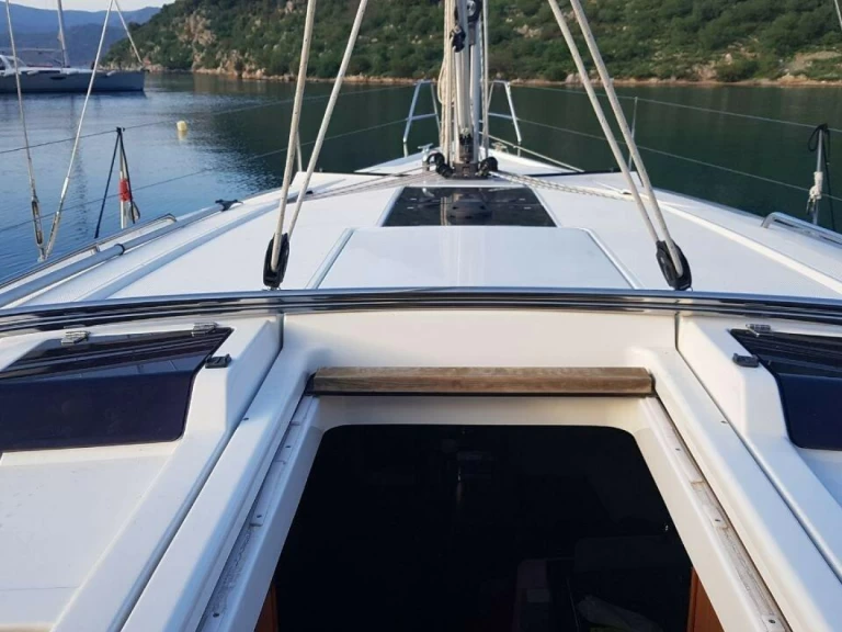 Hanse Hanse 415 charter bareboat eller skeppad i Fethiye