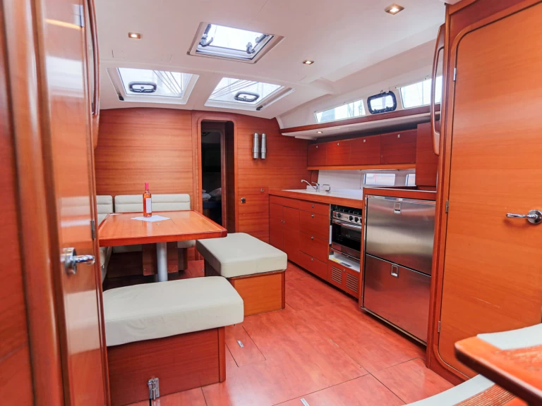 Uthyrning Segelbåt  Dufour med en båtlicens 