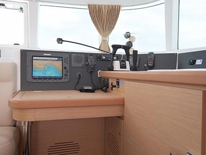 Hyra Katamaran  med eller utan skeppare Lagoon Preveza 