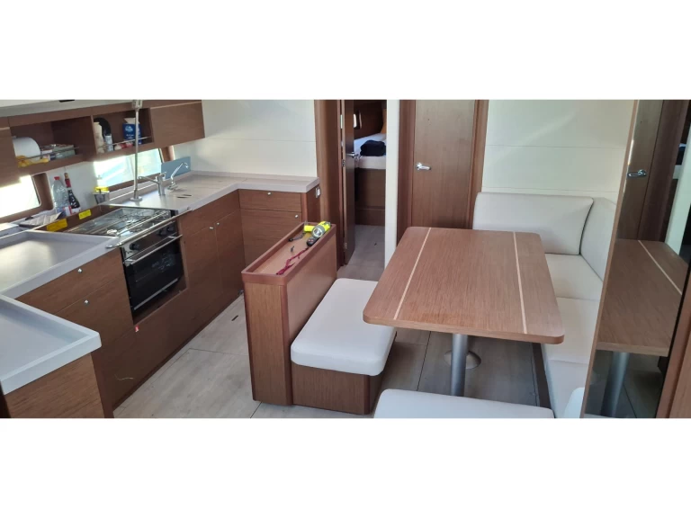 Uthyrning Tropea - Bénéteau Oceanis 46.1 "All of you" av Samboat 