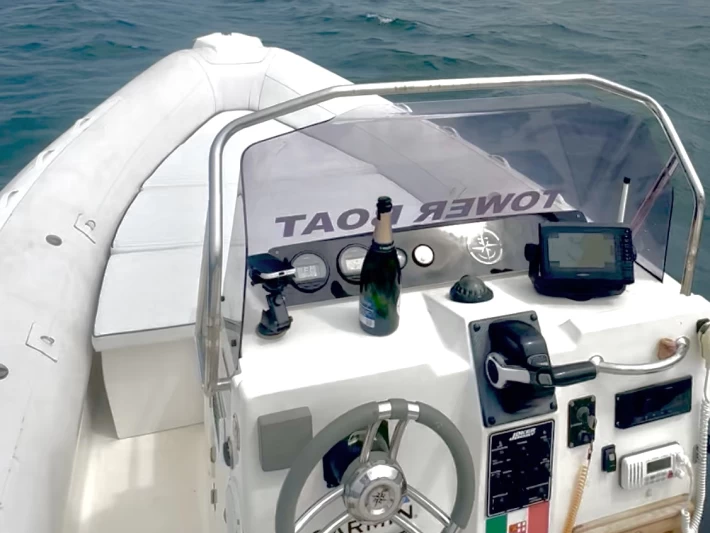 Uthyrning RIB i Torre Annunziata - Joker Boat Clubman 26