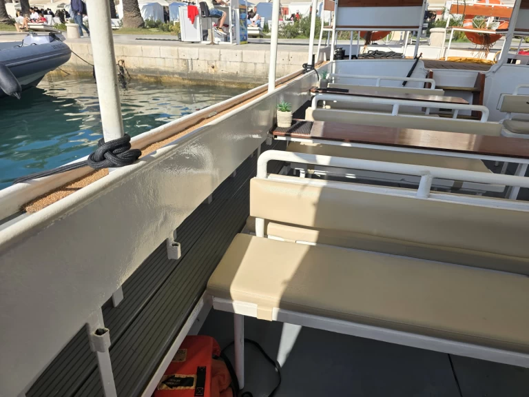 Hyr en Hemingway - Split  