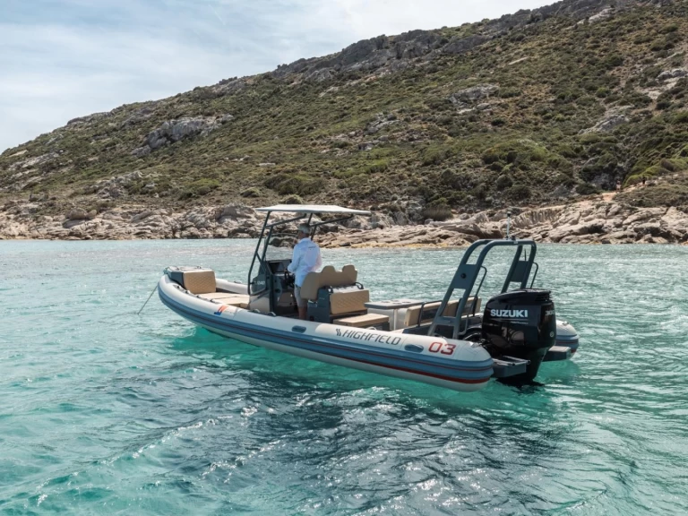 Highfield Highfield Sport 800 charter bareboat eller skeppad i Propriano