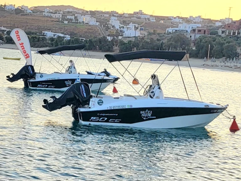 Uthyrning Motorbåt  Compass med en båtlicens 