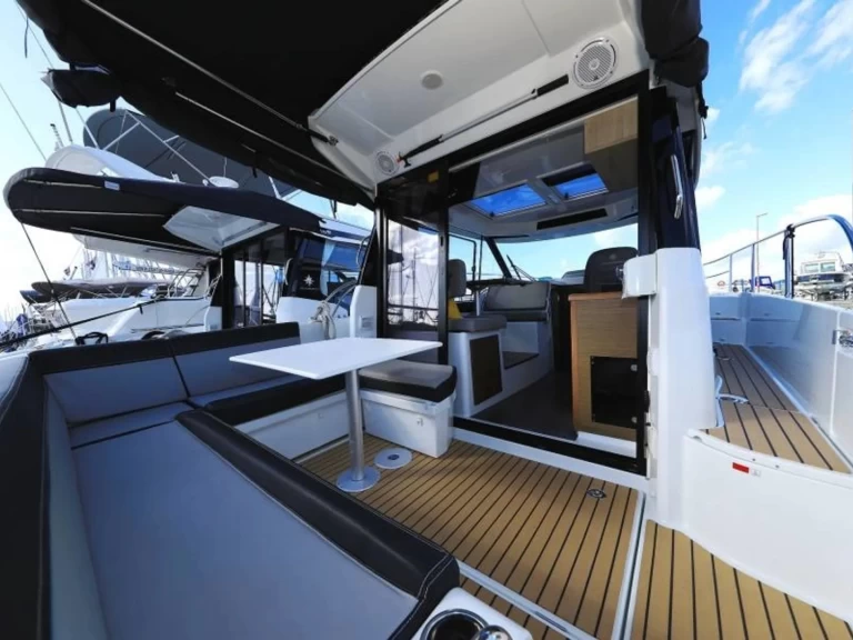 Uthyrning Motorbåt  i Biograd Na Moru - Jeanneau Merry Fisher 895