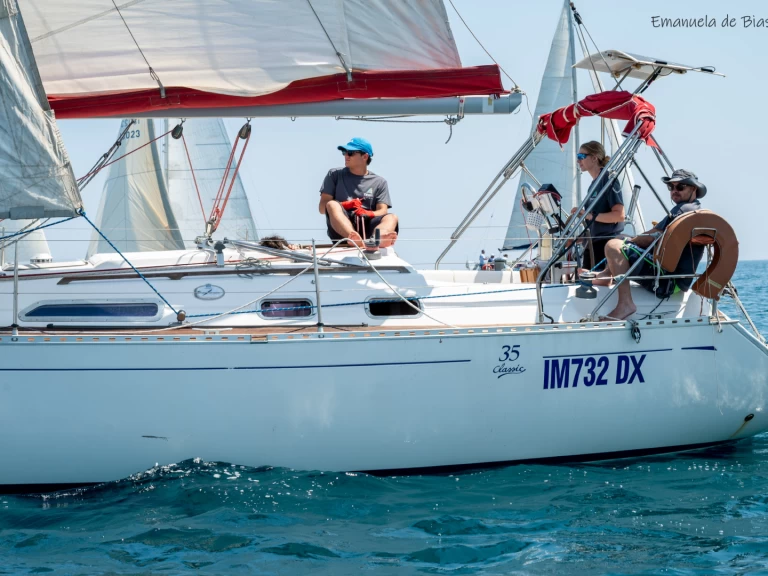 Uthyrning Segelbåt  Dufour med en båtlicens 