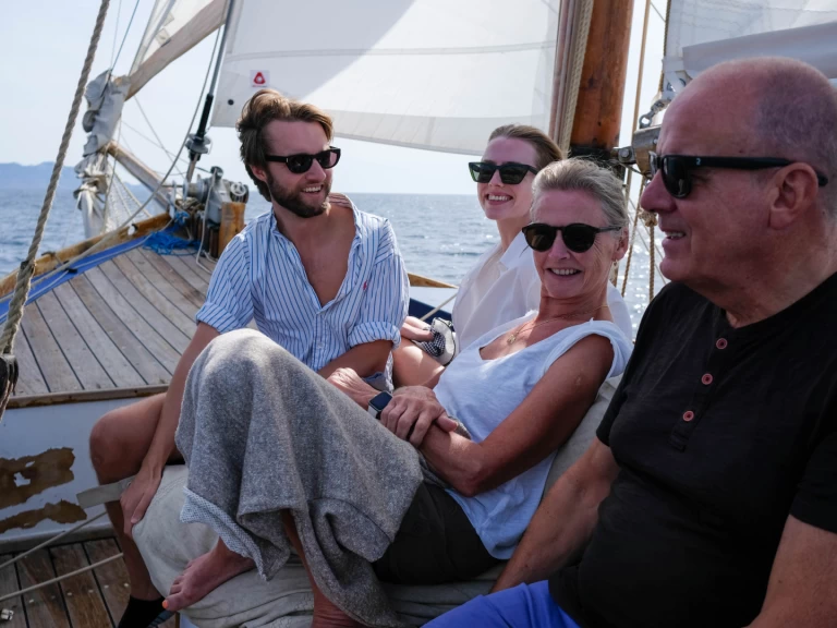 Tartane La Flâneuse charter bareboat eller skeppad i Marseille