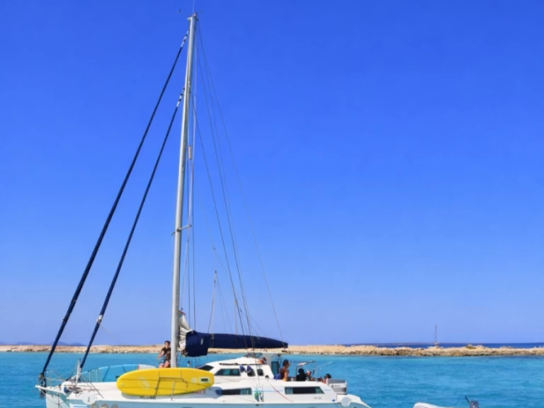 Yacht charter Porroig billig Edel Cat 36