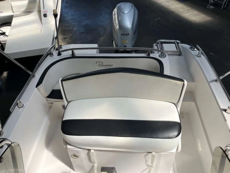 Yacht charter Gruissan billig Voyager 18 S