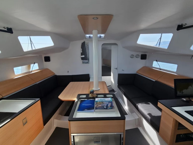 Uthyrning Segelbåt  Pogo Structures med en båtlicens 