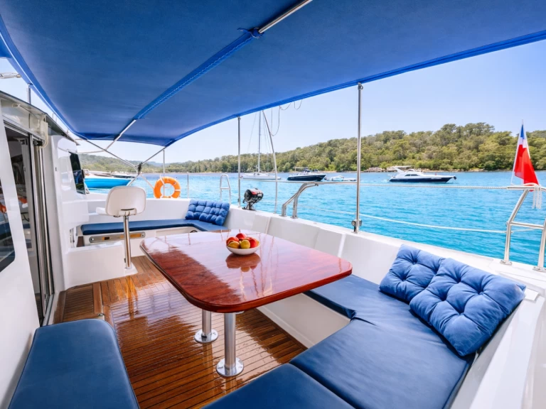 Yacht charter Porroig billig Athena 38