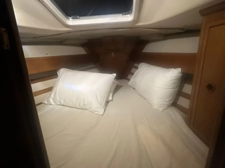 Uthyrning Segelbåt  i Aten - Dromor Apollo 12