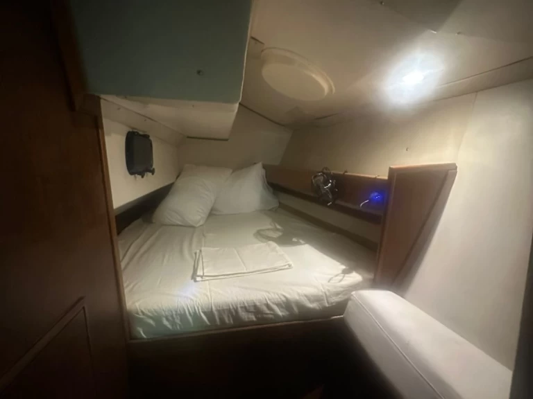 Båtuthyrning Dromor Apollo 12 i Aten på Samboat 