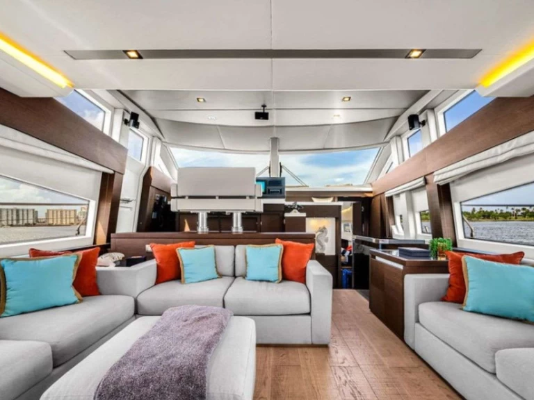 Yacht charter City of Hollywood billig Oceana