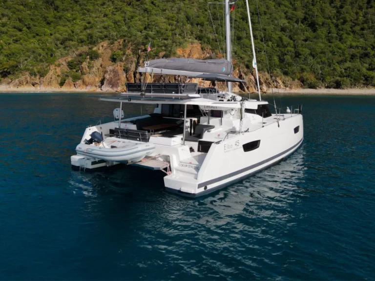 Fountaine Pajot Astrea 42 charter bareboat eller skeppad i Heraklion Municipality