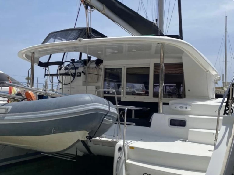 Yacht charter Ibiza Magna billig Lagoon 400 S2