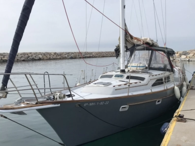 Irwin Irwin 43 MK charter bareboat eller skeppad i Sant Antoni de Portmany