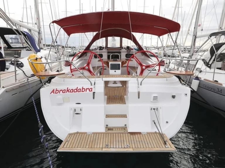 Uthyrning Segelbåt  Elan med en båtlicens 