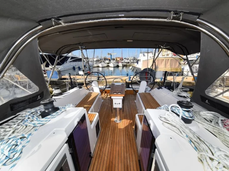 Hyra Segelbåt  med eller utan skeppare Bavaria Zadar 