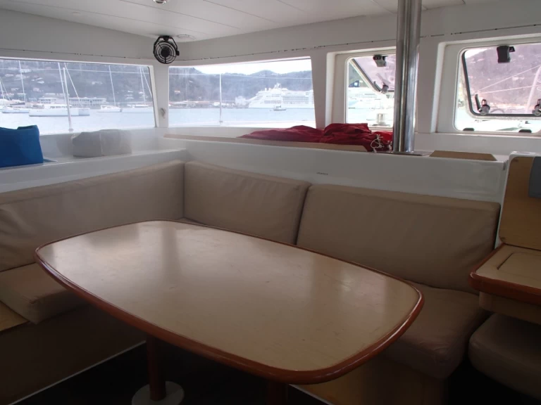 Uthyrning Katamaran  Lagoon med en båtlicens 