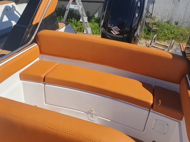 Hyr en Tiger Tiger TL 650 Bormes-les-Mimosas 