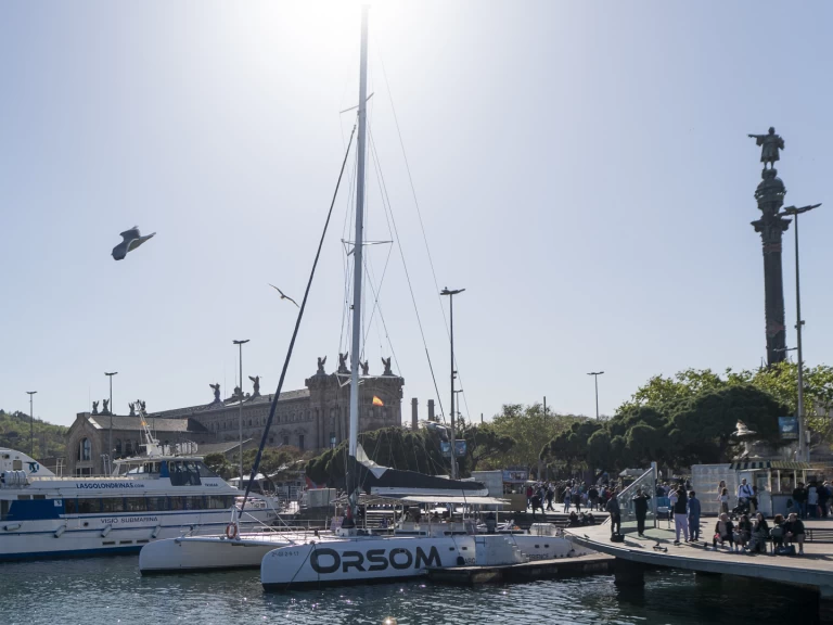 Uthyrning Katamaran  Fountaine Pajot med en båtlicens 