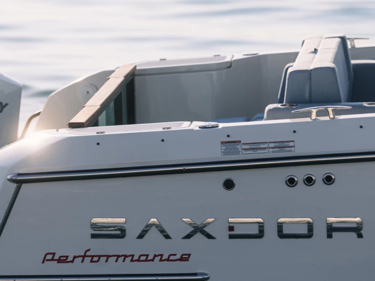 Saxdor Saxdor 270 GTO charter bareboat eller skeppad i Anávyssos