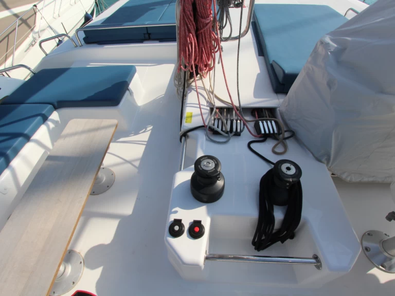 Yacht charter Olbia billig Dufour Catamarans 48 Sail