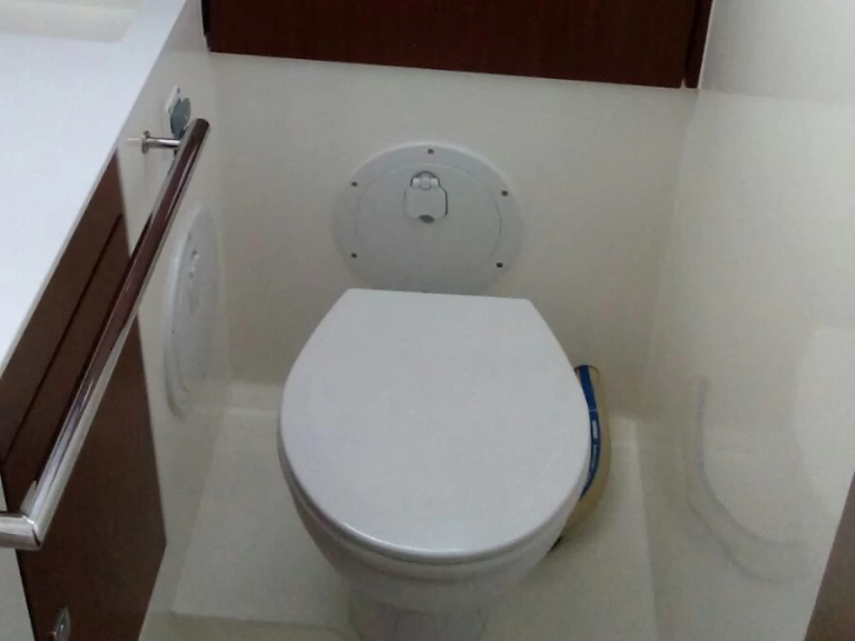 Hyra Segelbåt  med eller utan skeppare Bavaria Palermo 