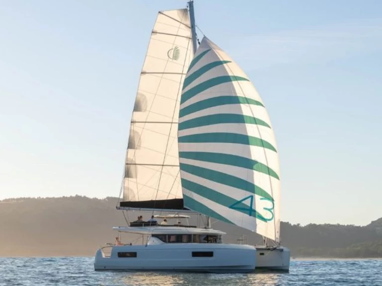 Hyr en Lagoon Lagoon 43 Parham Town 