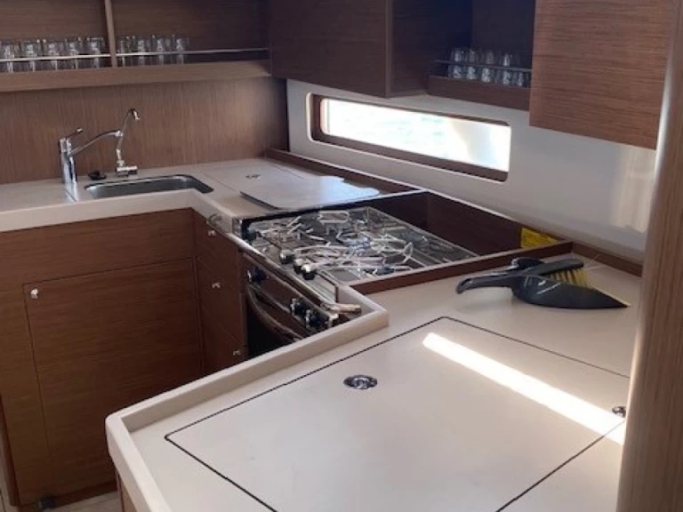 Yacht charter Paros (ostrov) billig Oceanis 40.1