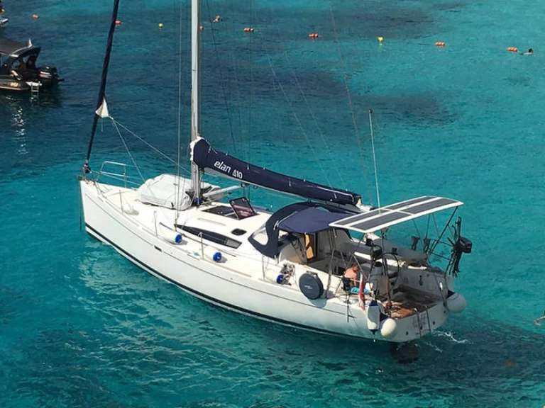 Elan Elan 410 charter bareboat eller skeppad i La Trinité-sur-Mer
