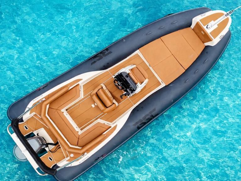 Uthyrning RIB Bsc med en båtlicens 