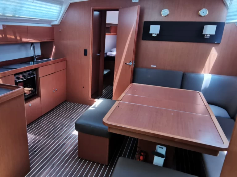 Uthyrning Volos - Bavaria Cruiser 46 av Samboat 