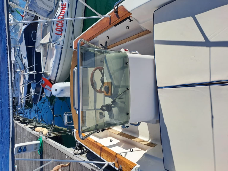 Yacht charter La Spezia billig Azzura