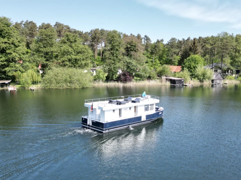 Uthyrning Kanalbåt i Waren (Müritz) - Hausboot Yachtsuite