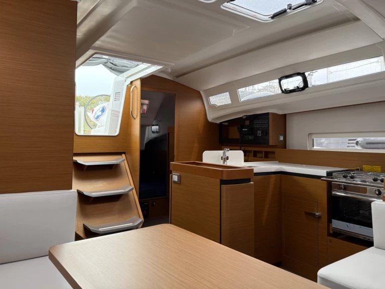 Uthyrning Punat - Jeanneau Sun Odyssey 410 av Samboat 