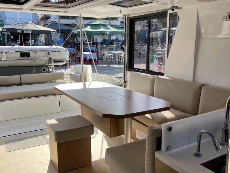 Bali Bali 4.2 charter bareboat eller skeppad i Preveza