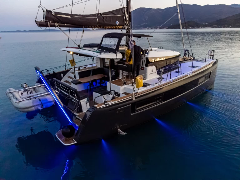 Katamaran  för uthyrning Preveza till det bästa priset 