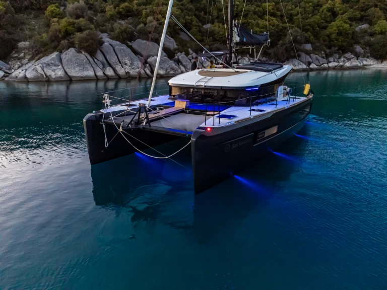Lagoon Lagoon 40 charter bareboat eller skeppad i Preveza